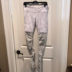 Alo Yoga Goddess leggings!